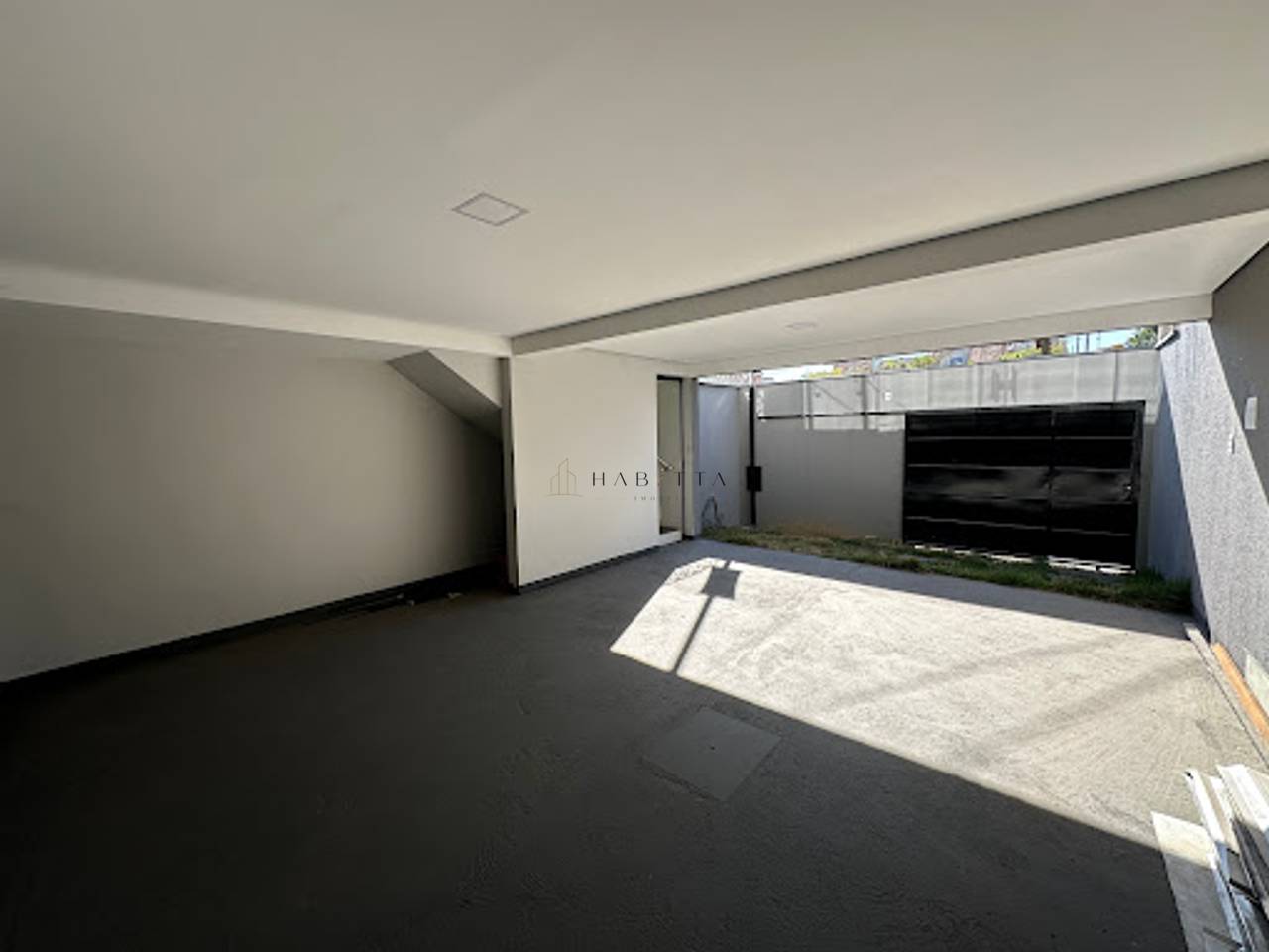 Casa com 3 quartos, 117 m², à venda — foto 2