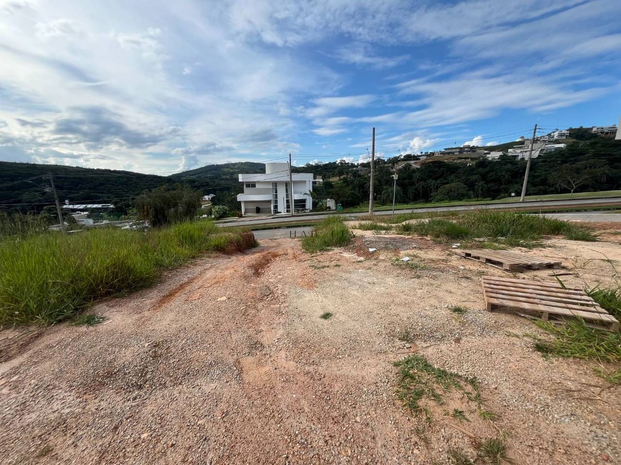 Terreno à venda, Condomínio Valle da Serra 1500 m² — foto 8