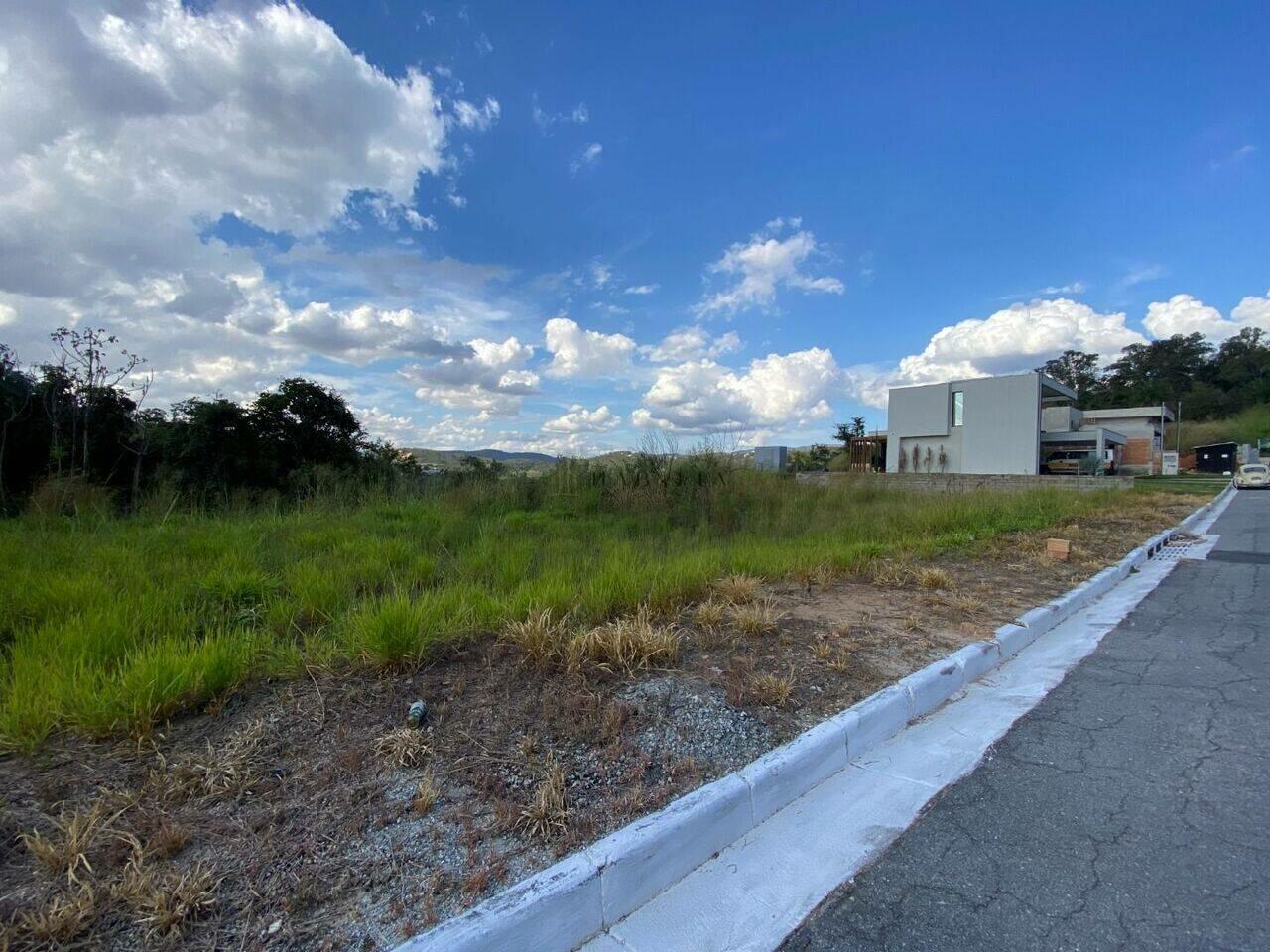 TERRENO DE 1.000M² NO CONDOMÍNIO VISTA DA LAGOA - SARZEDO/MG